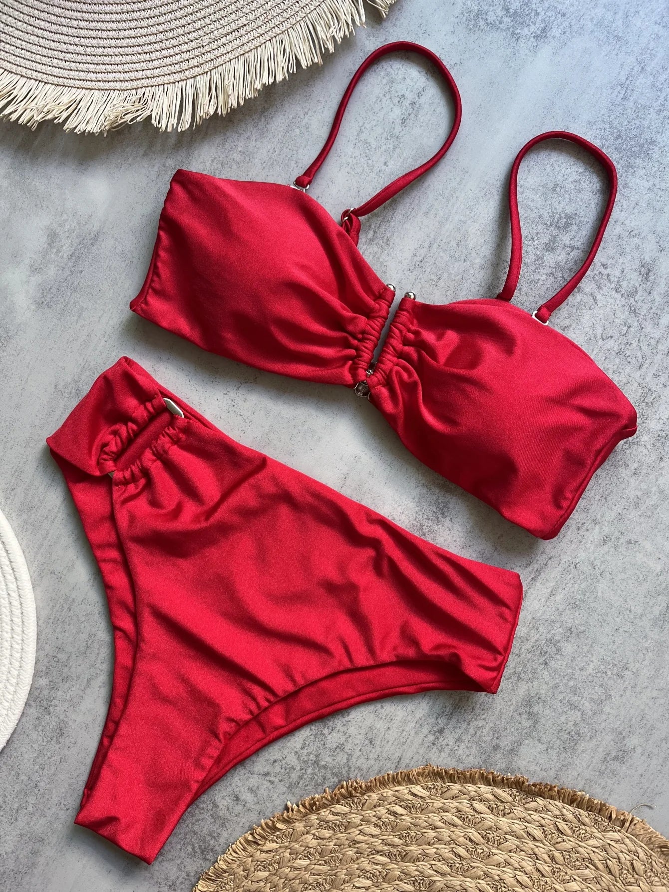 Nina Bikini