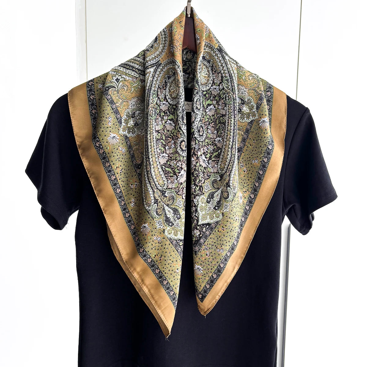 Miley Scarf