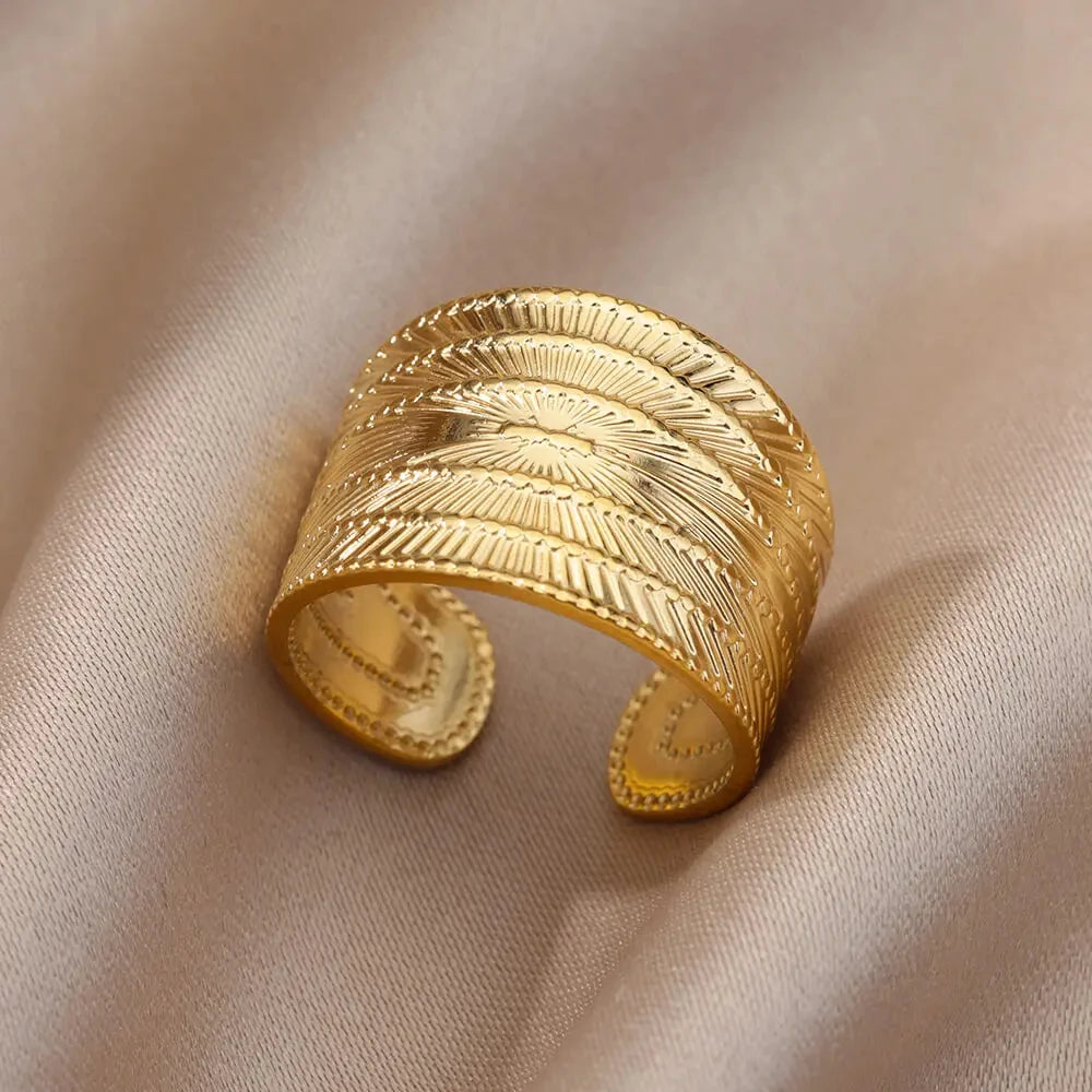 Claire Ring