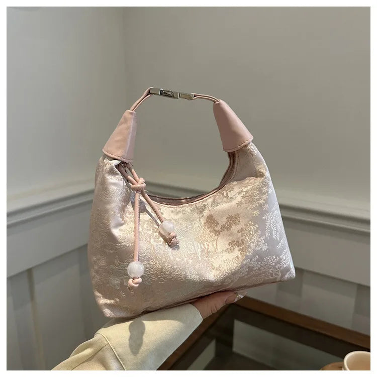 Kassandra Bag