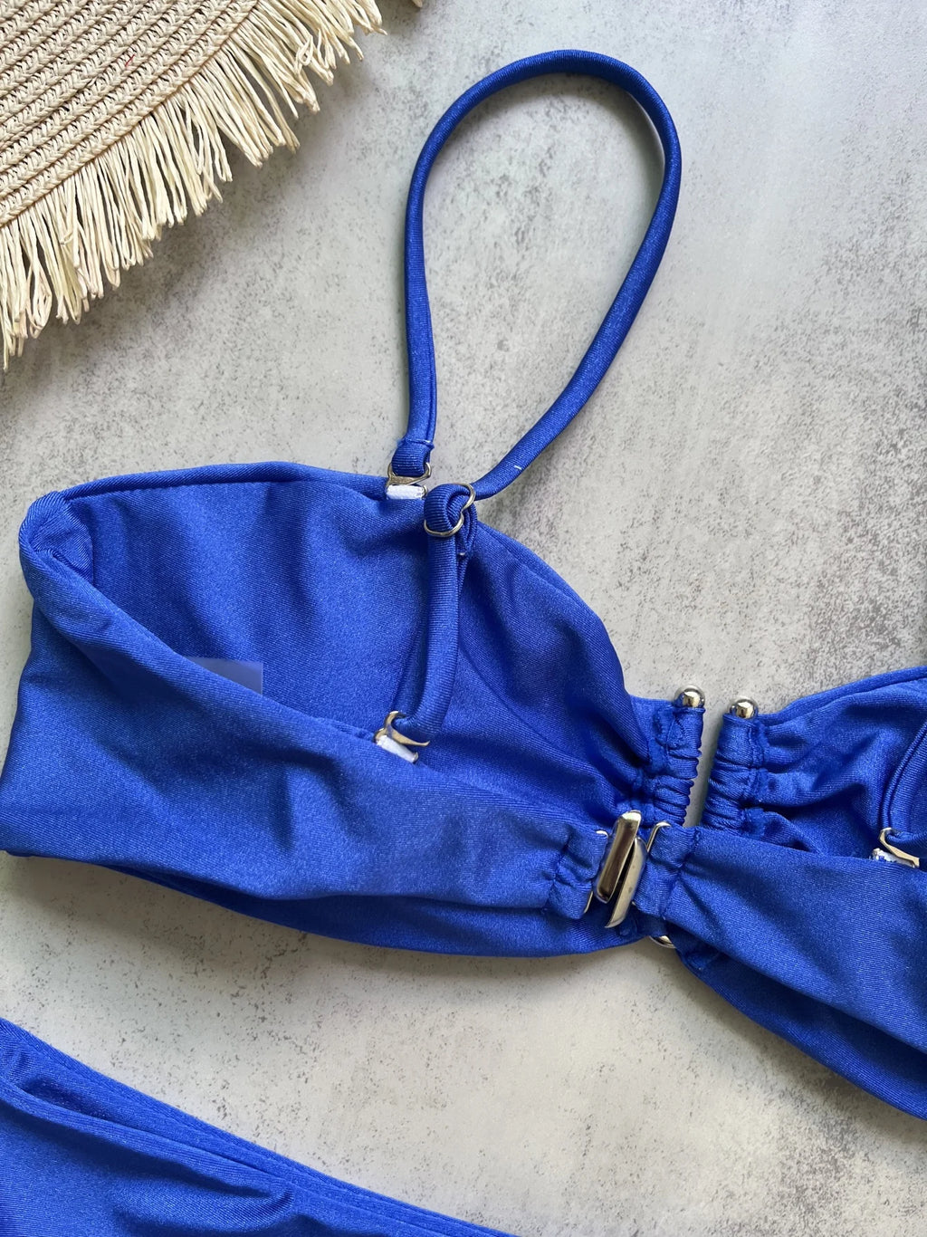Nina Bikini