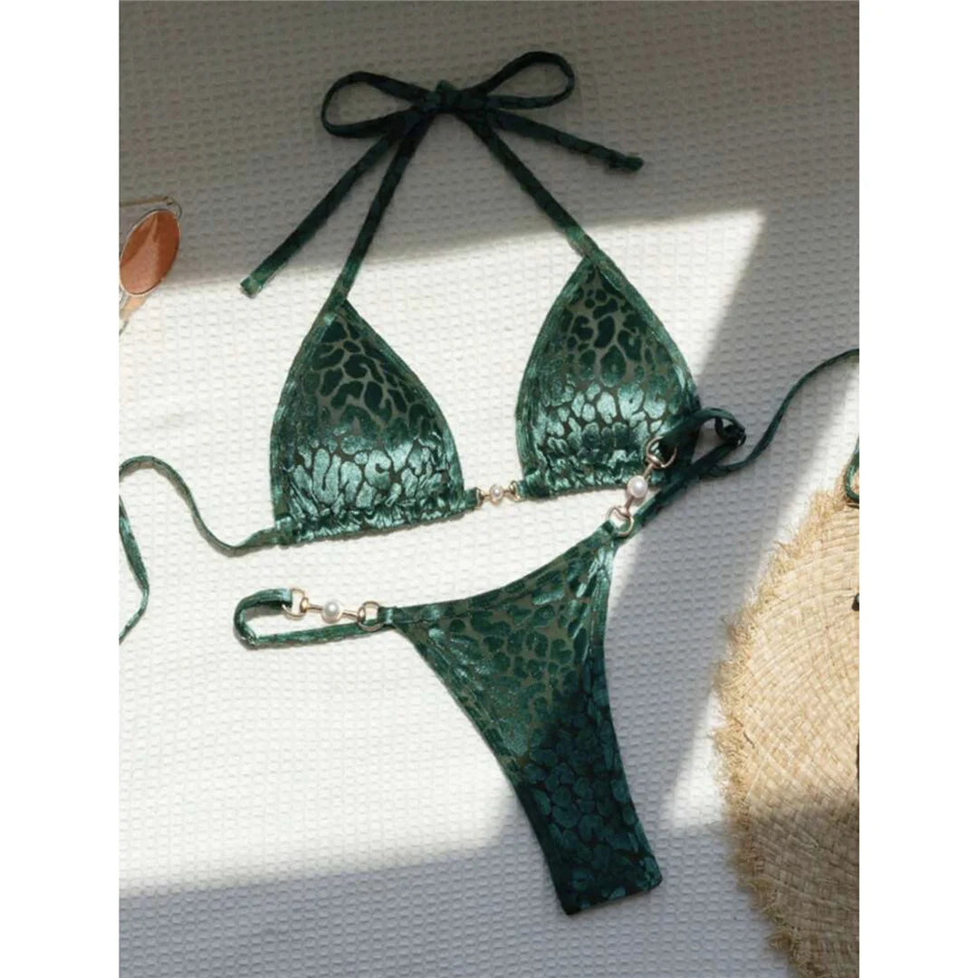 Norah Bikini