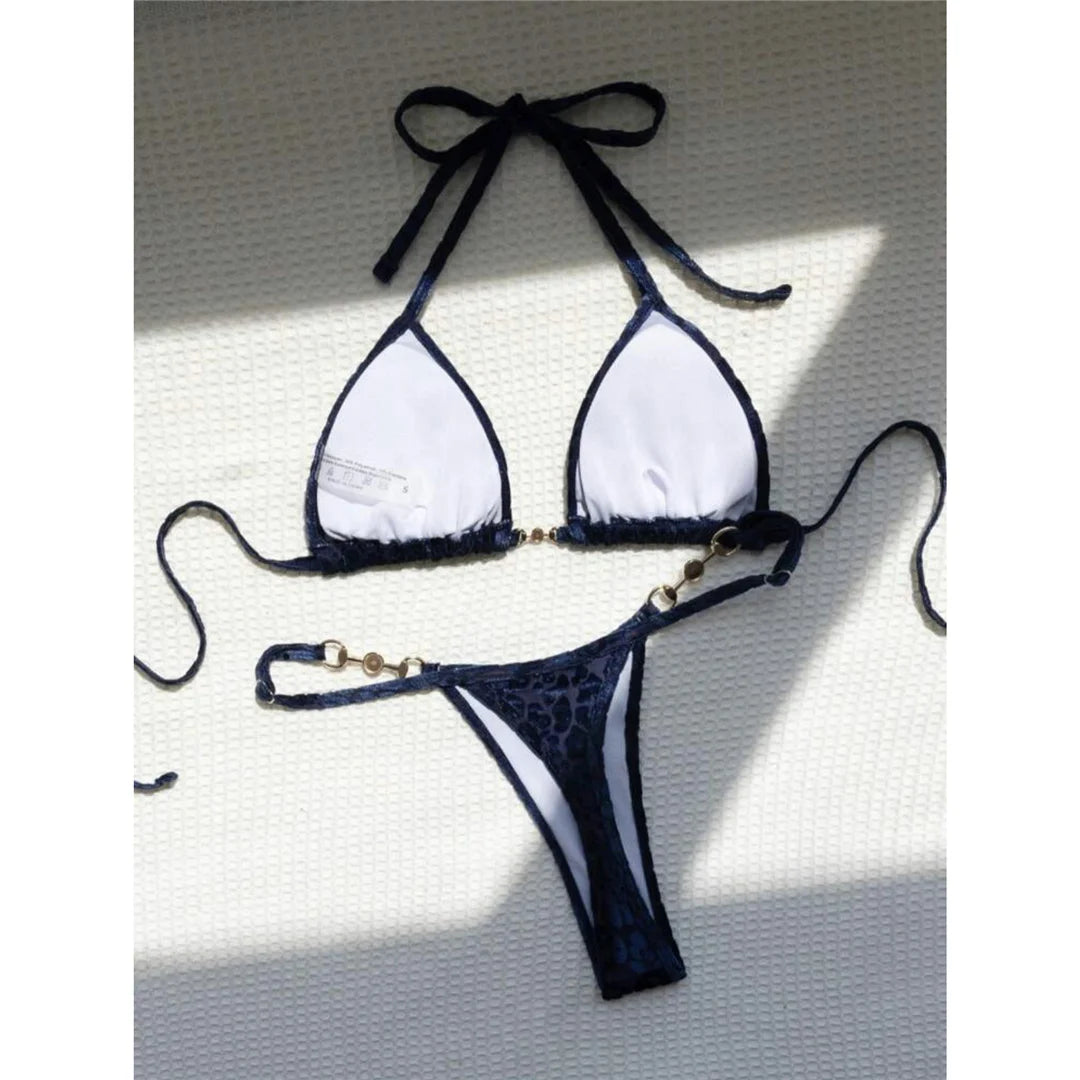 Norah Bikini