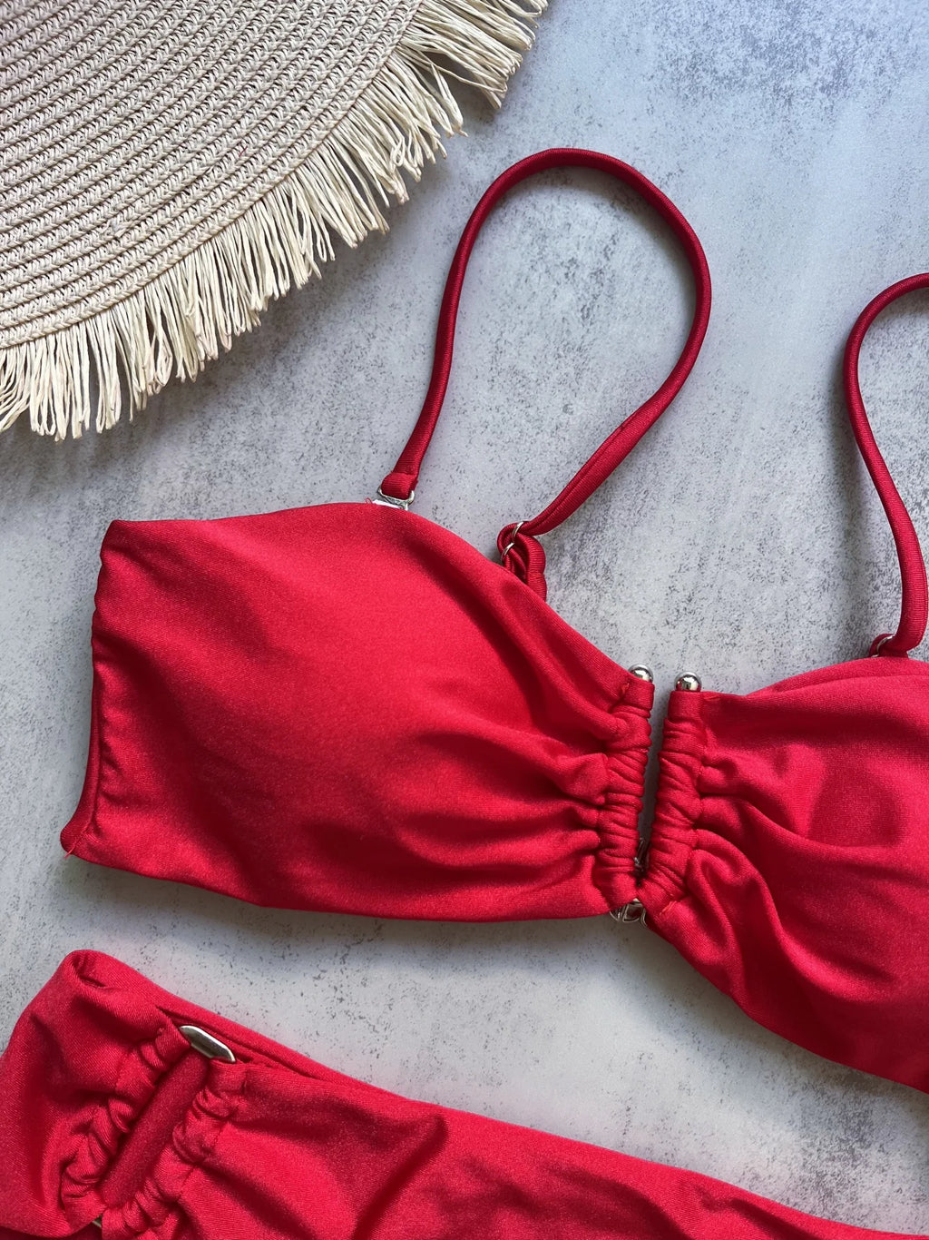 Nina Bikini