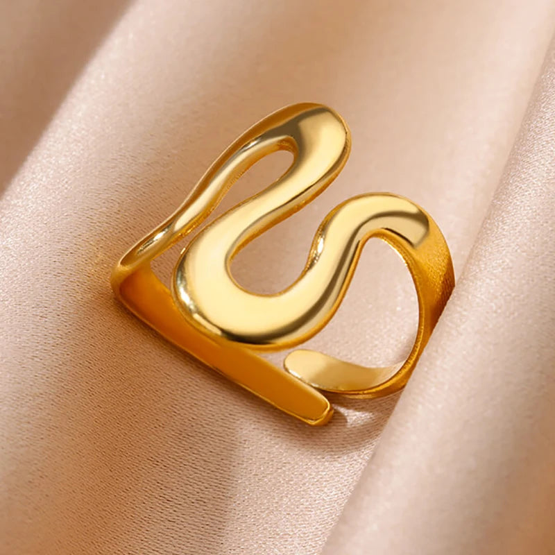 Claire Ring