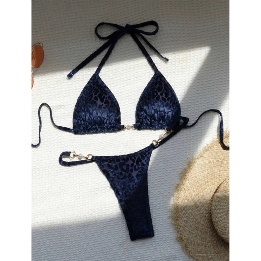 Norah Bikini