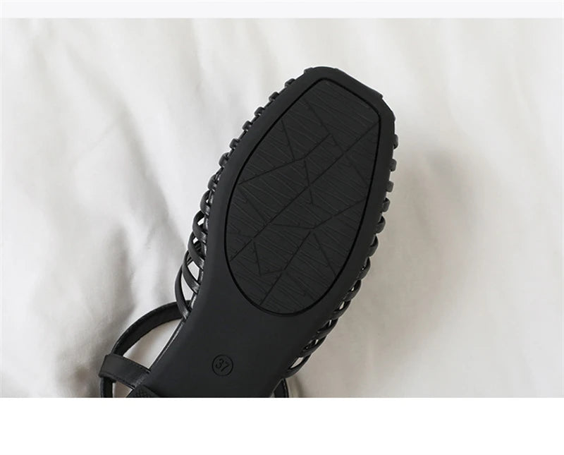 Mariam Sandals