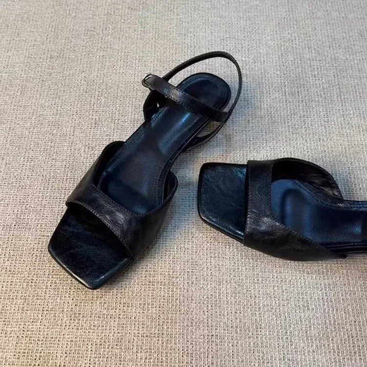 Hanna Sandals
