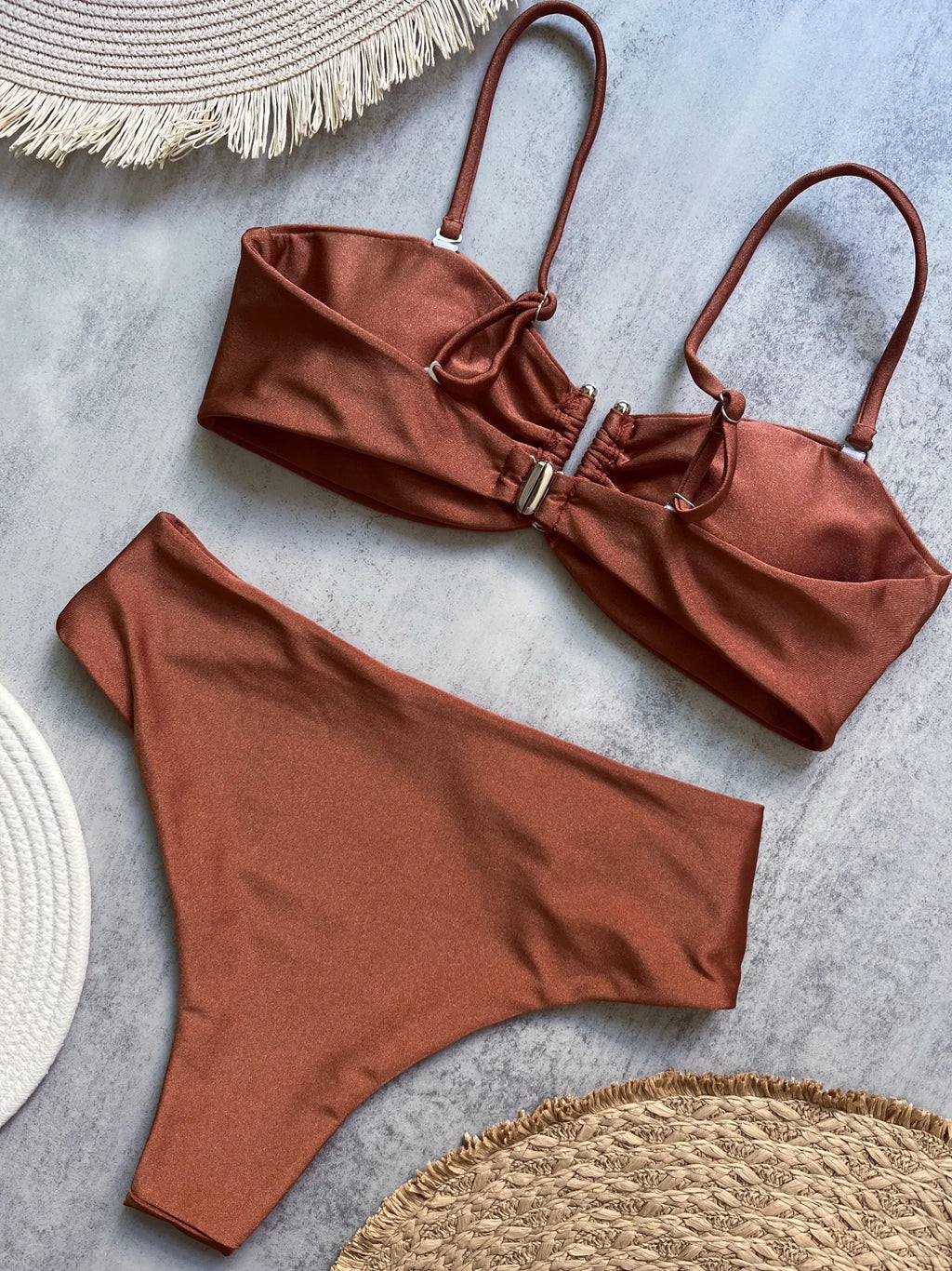 Nina Bikini
