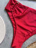 Nina Bikini