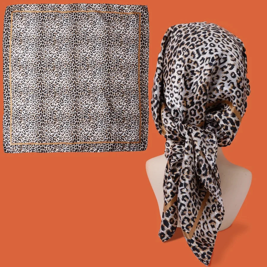 Cristina Scarf