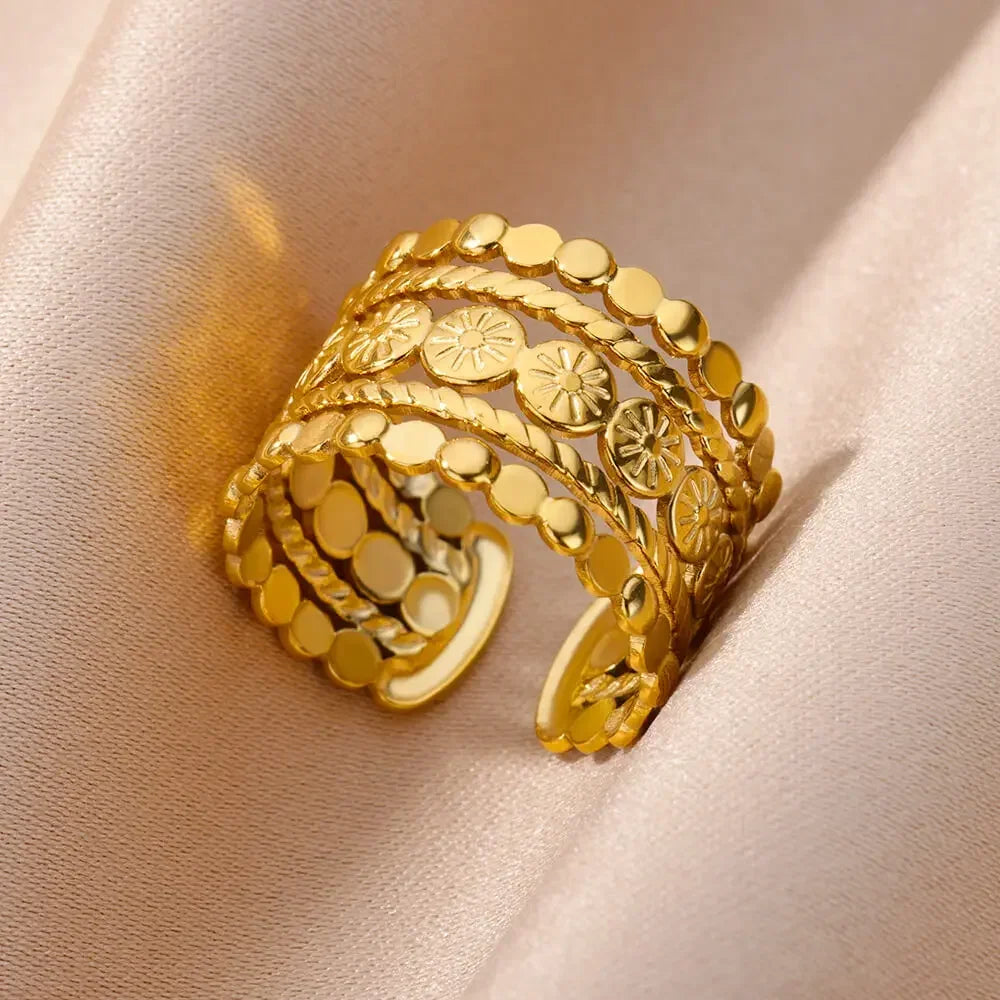 Claire Ring