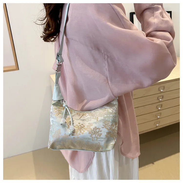 Kassandra Bag