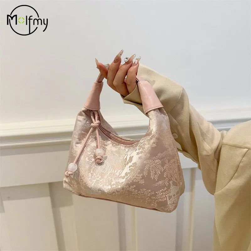 Kassandra Bag
