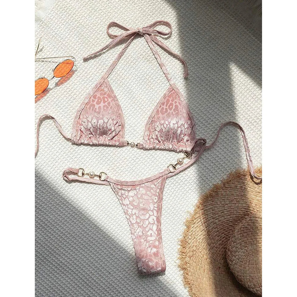 Norah Bikini