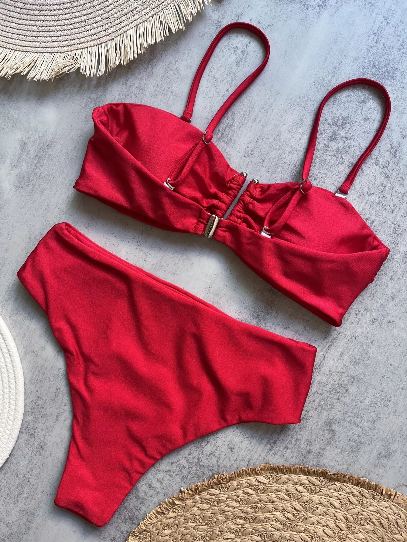 Nina Bikini