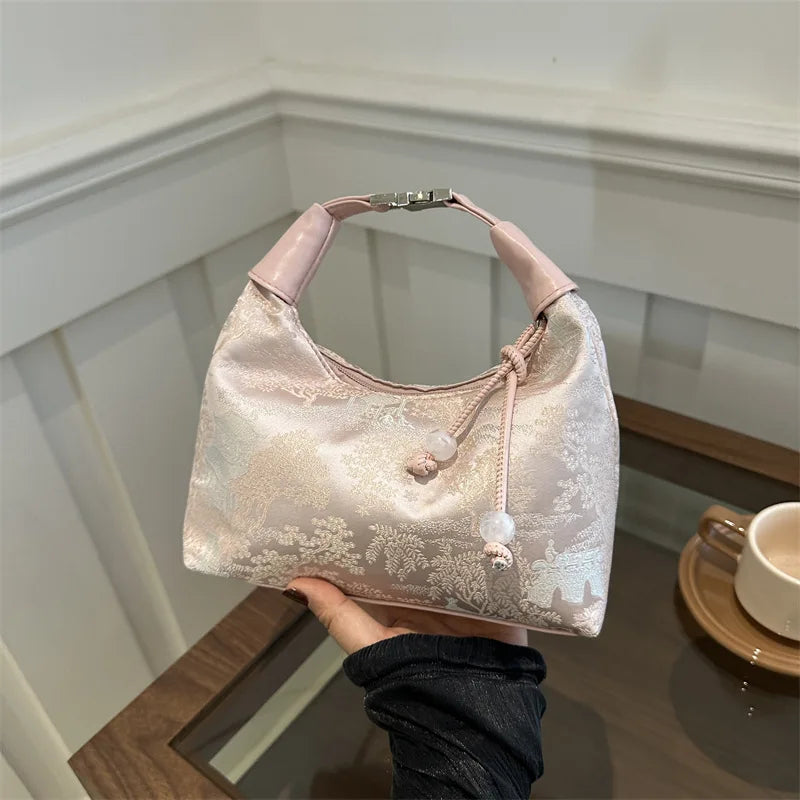 Kassandra Bag