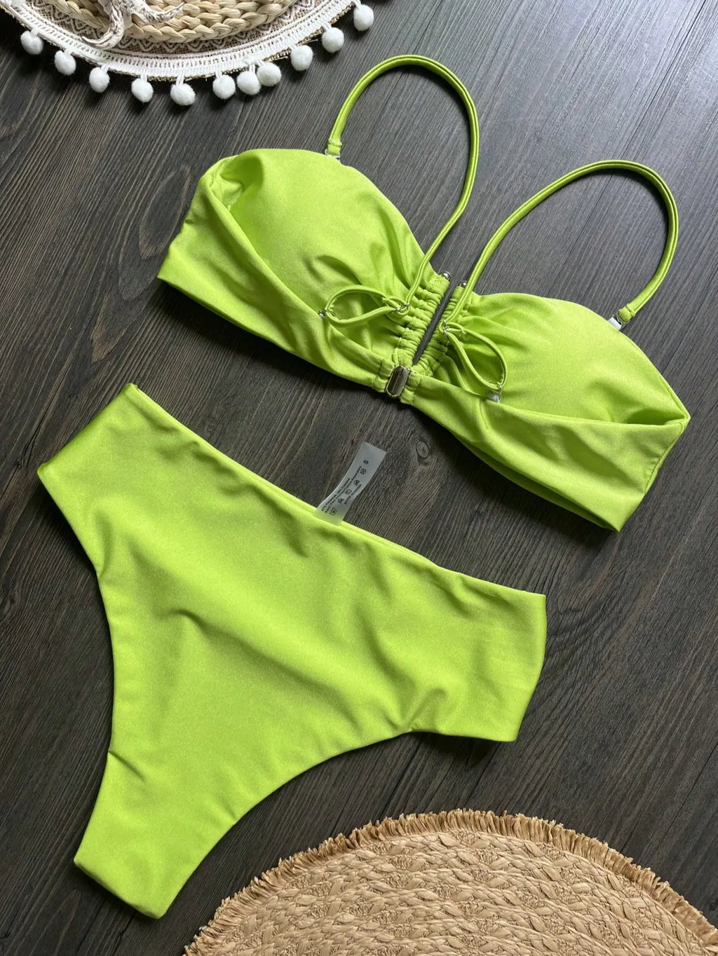 Nina Bikini