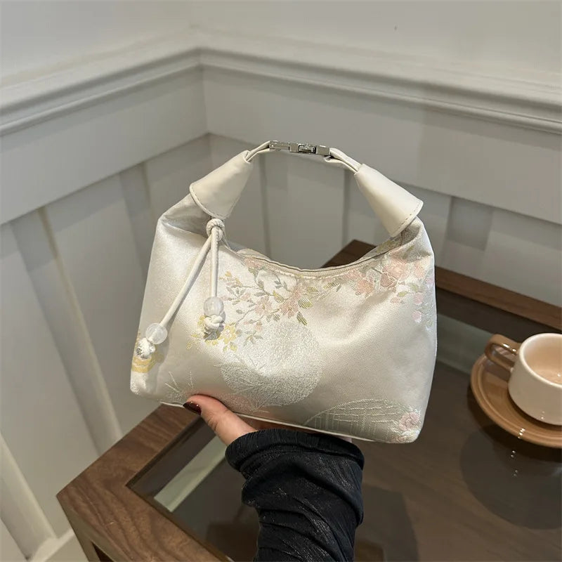 Kassandra Bag