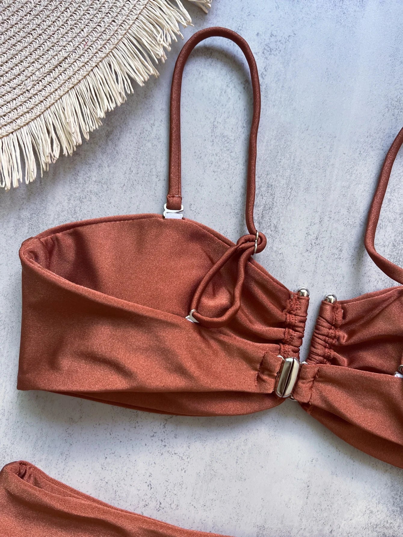 Nina Bikini