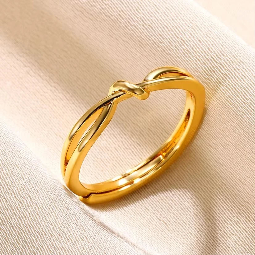 Claire Ring