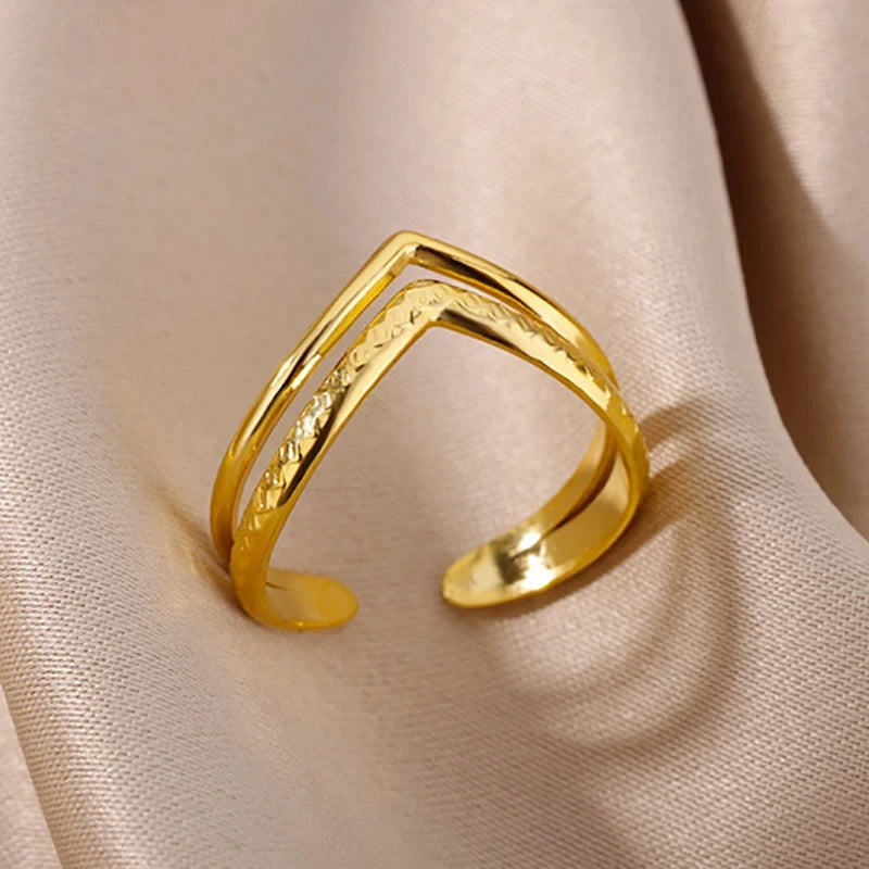 Claire Ring